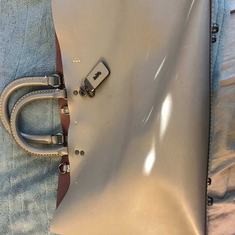 🌸❤️🔥Authentic Coach Tote🔥❤️🌸